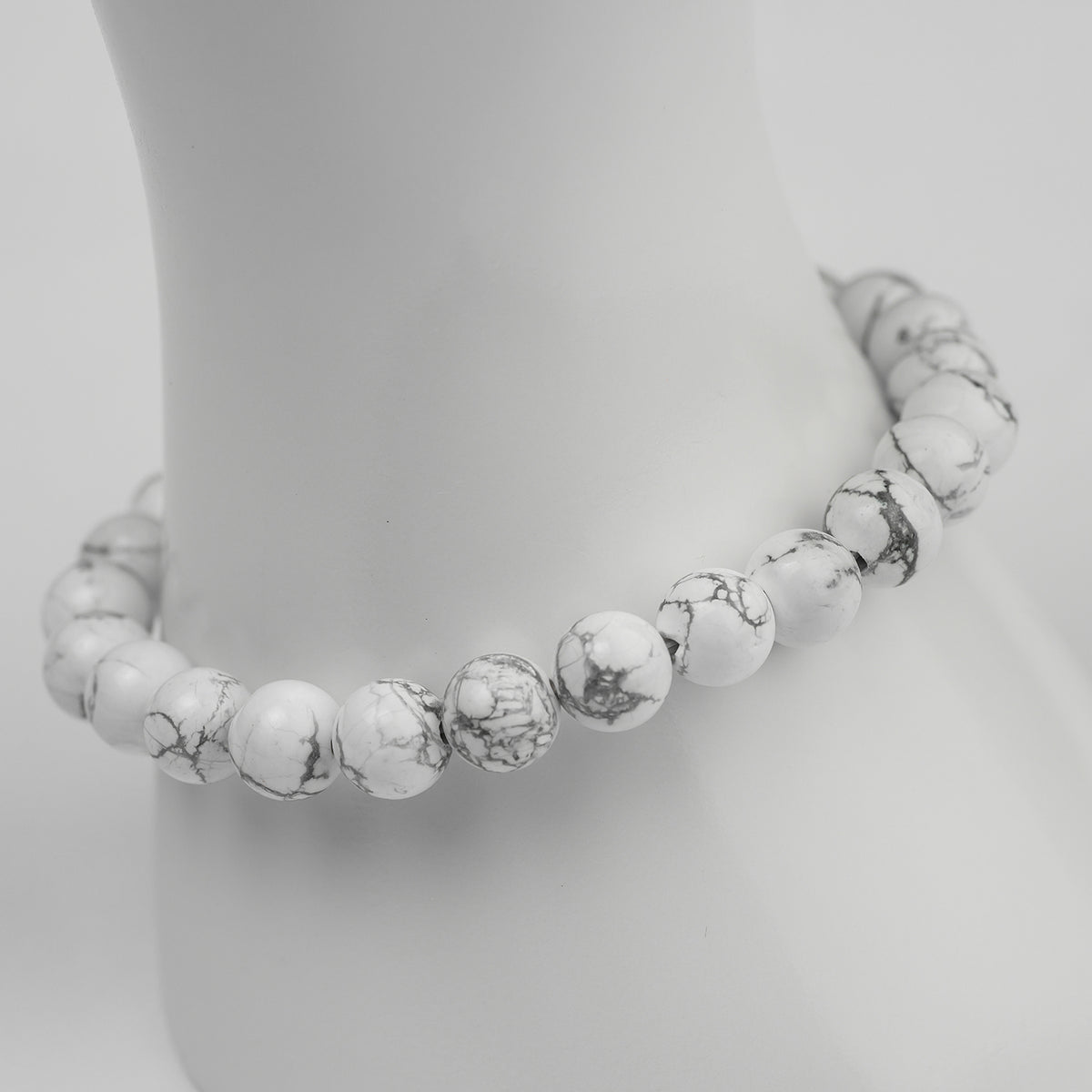 Howlith 6/8mm Armband