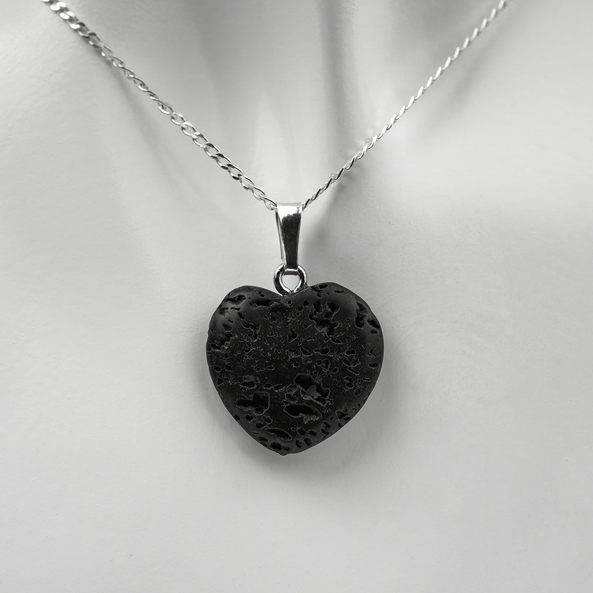 Lava Herz mit 925er Sterlingsilber Panzerkette
