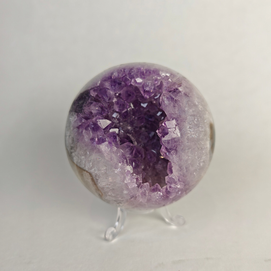 Amethyst Kugel mit Druse